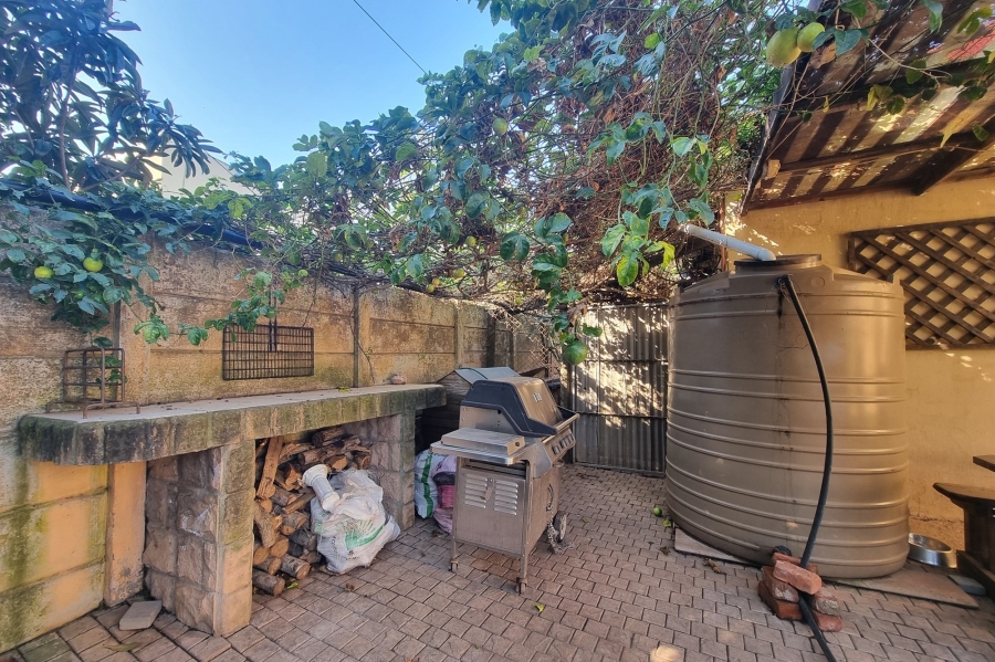 5 Bedroom Property for Sale in Humansdorp Eastern Cape